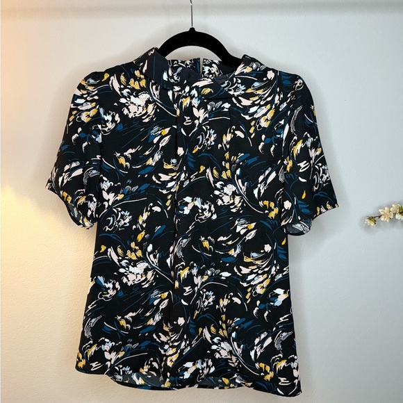 Halogen Floral Print Short Sleeve Blouse | Black Multi | XS - Picture 2 of 3